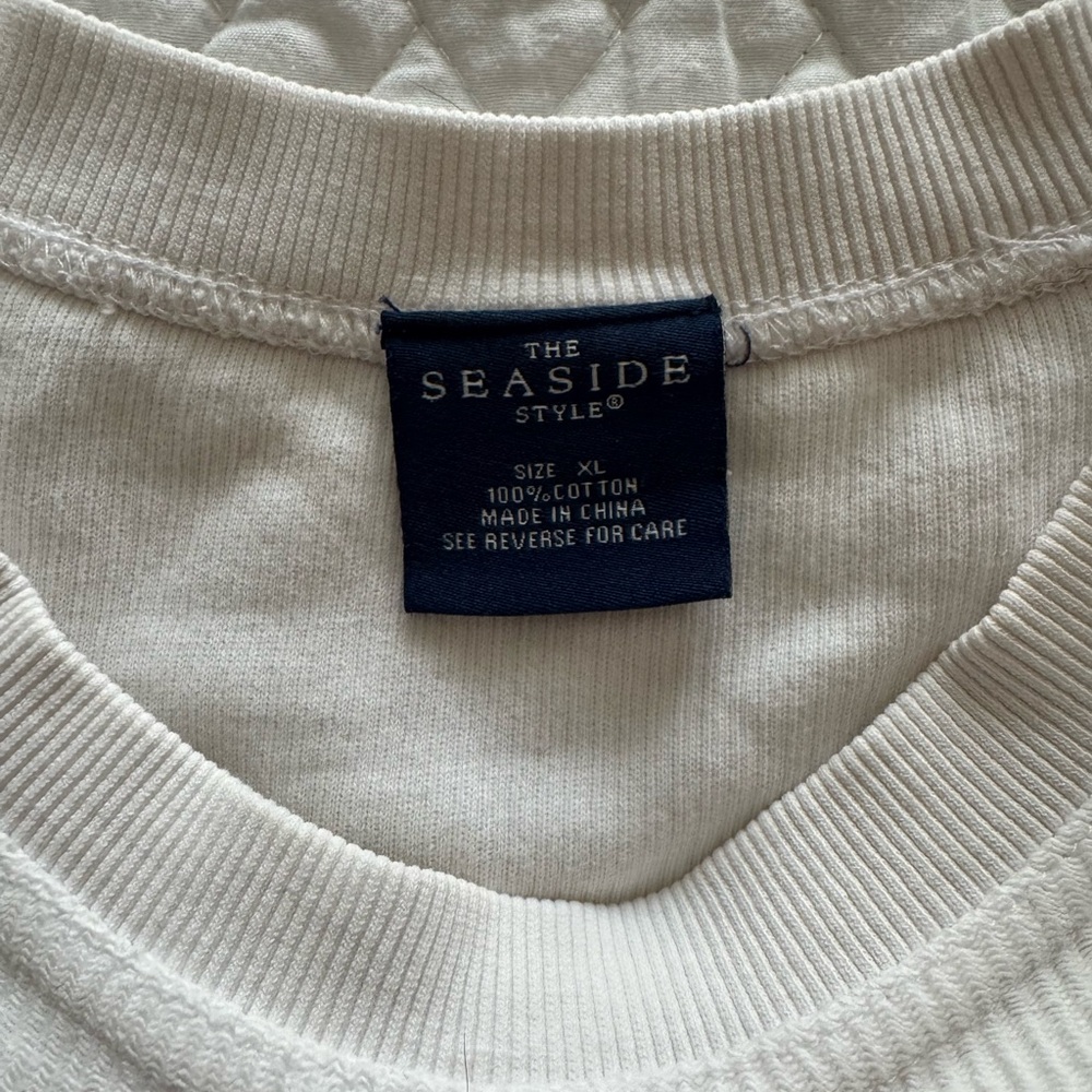 Seaside White Ribbed pullover - Picture 2 of 3